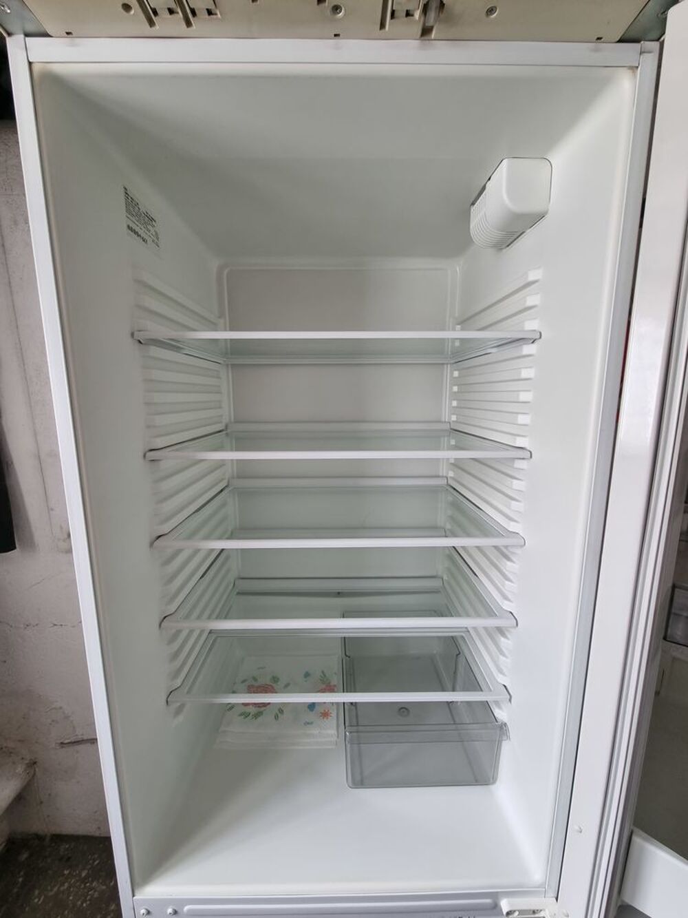 Frigo-r&eacute;frig&eacute;rateur Electroménager