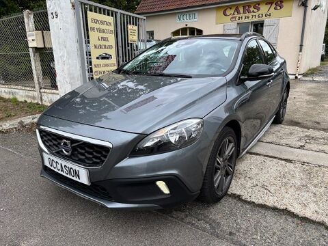 Volvo v40 Cross Country berline