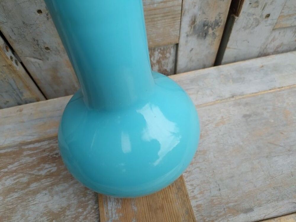 Grand Vase en Verre Opaline Bleue Charles X
Décoration