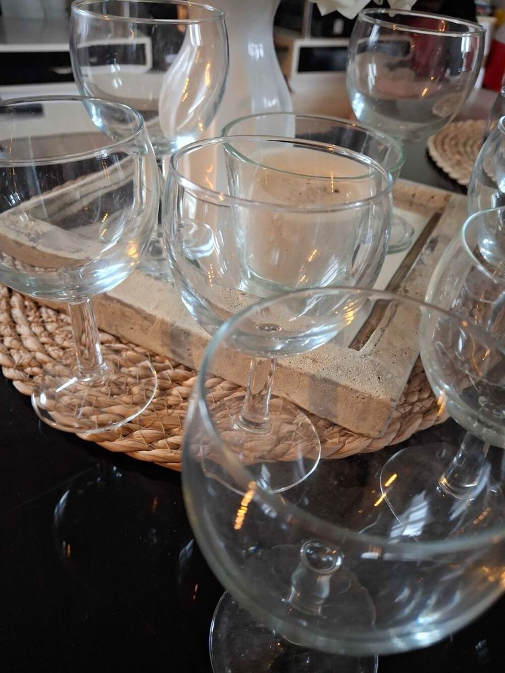 lot de 10 verres &agrave; pied transparents forme ballon Décoration