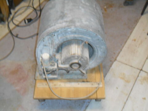 EXTRACTEUR DE CUISINE CENTRIFUGE 2500M"
45 84130 Le pontet