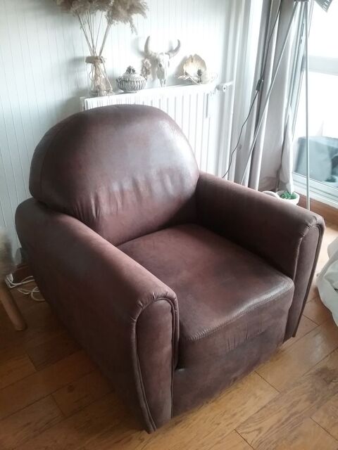 Fauteuil microfibre aspect cuir vieilli club Victory II  180 Clichy (92)