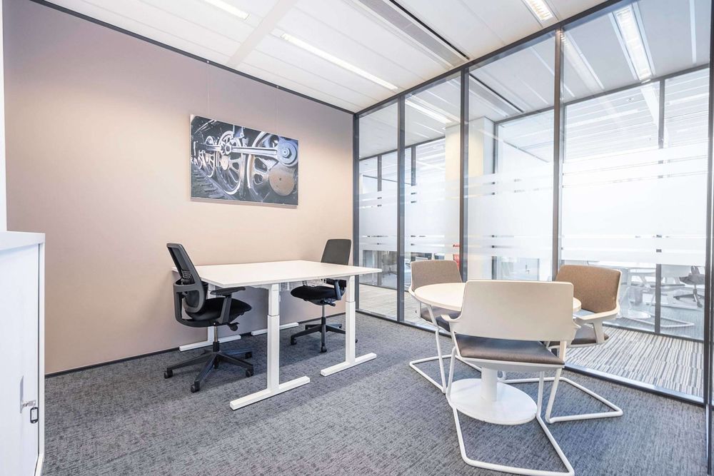  Espace de bureau privé pour 2 personnes à Aix en Provence Parc du Golf Les milles