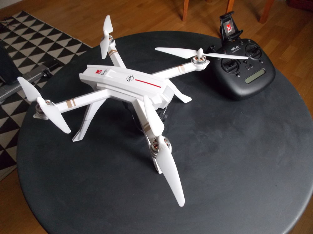 Drone Bugs 3 pro &eacute;tat neuf 
Jeux / jouets