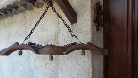 LUMINAIRE SUR JOUG 20 Fr�jus (83)