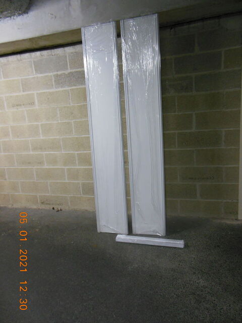 portes de petit placard  (70x2,18) 
50 Sedan (08)