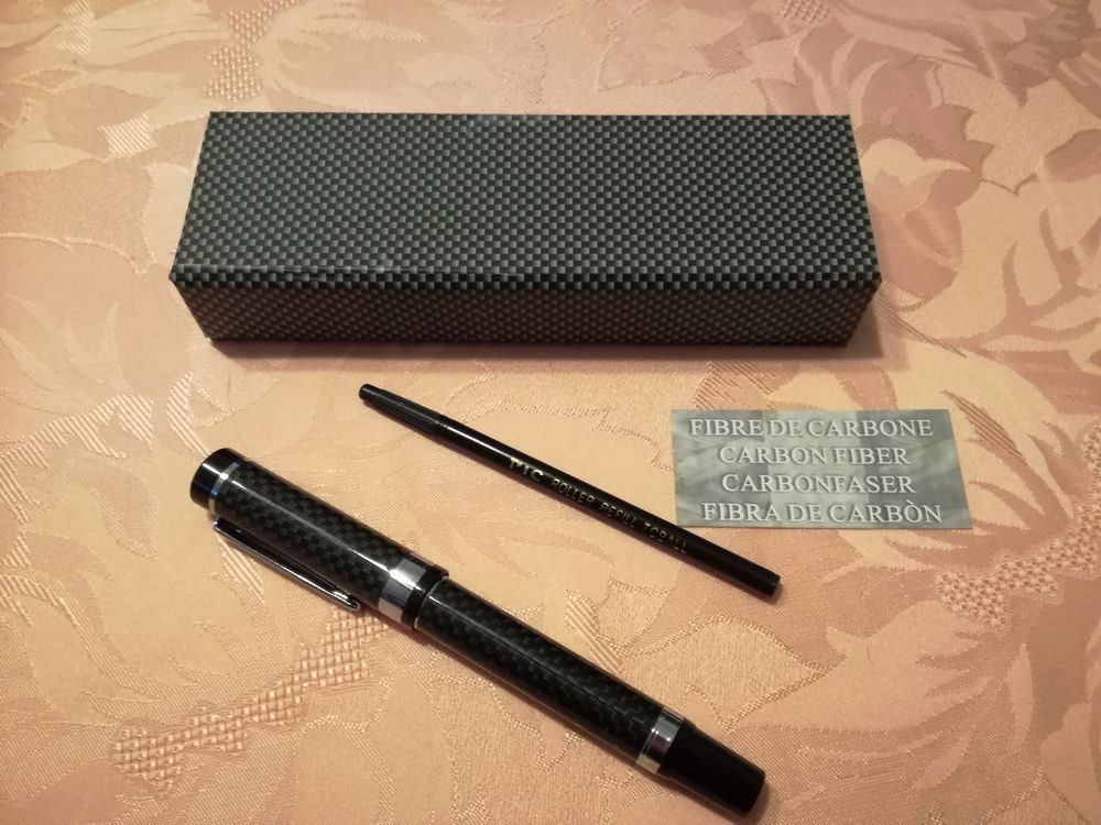 Stylo de luxe en fibre de carbone Décoration