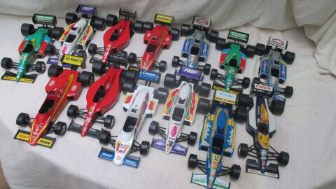 lot voitures burago 1/24. 220 Causse-et-Dige (12)