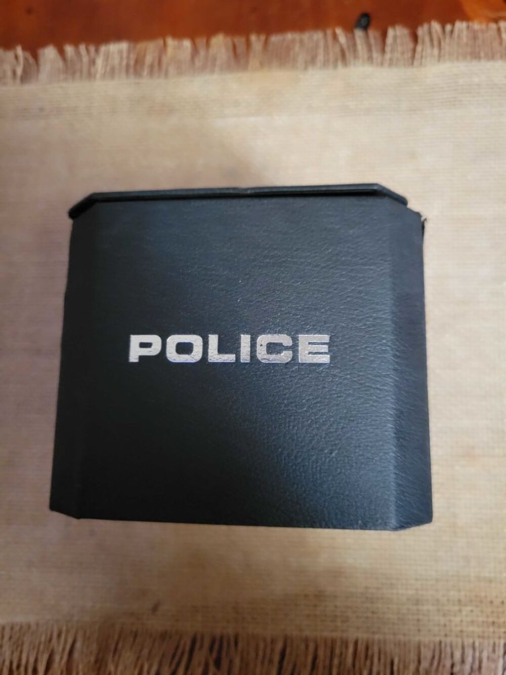 montre police 