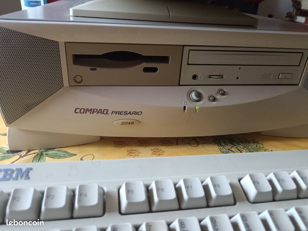 PC Compaq Presario 2246 Matériel informatique