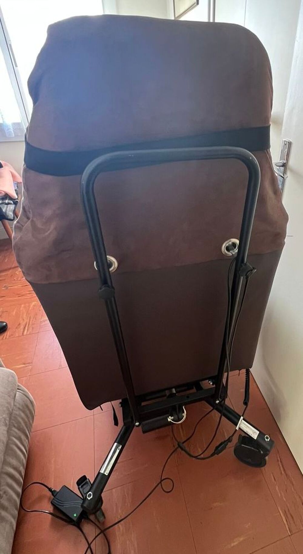 fauteuil &eacute;lectrique &eacute;tat neuf Meubles