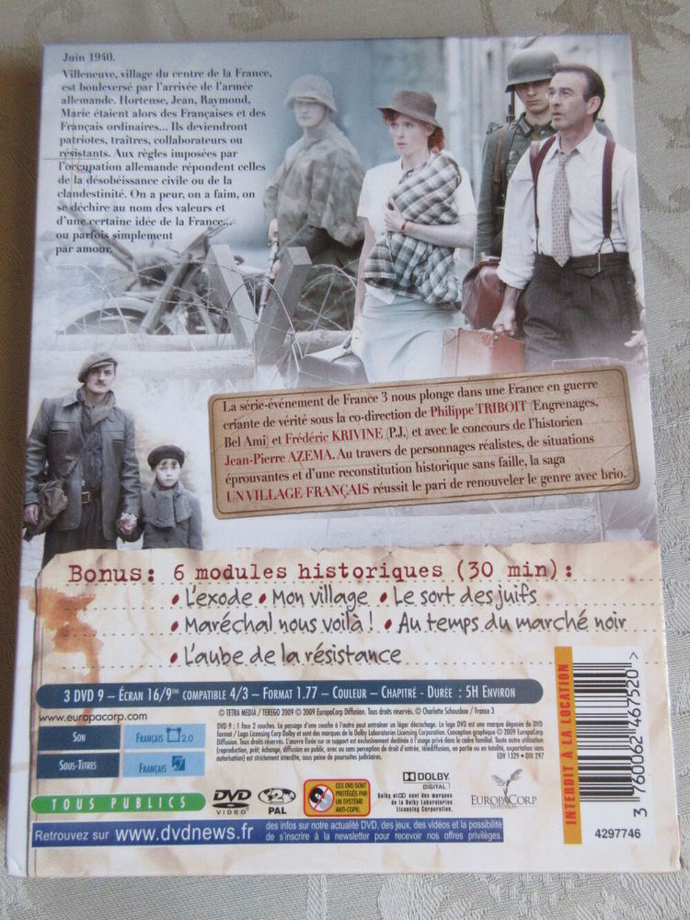 Coffret 3 DVD " Un village fran&ccedil;ais " DVD et blu-ray