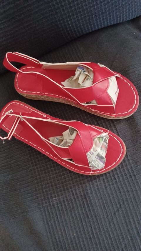 Chaussures 10 Peyrolles-en-Provence (13)