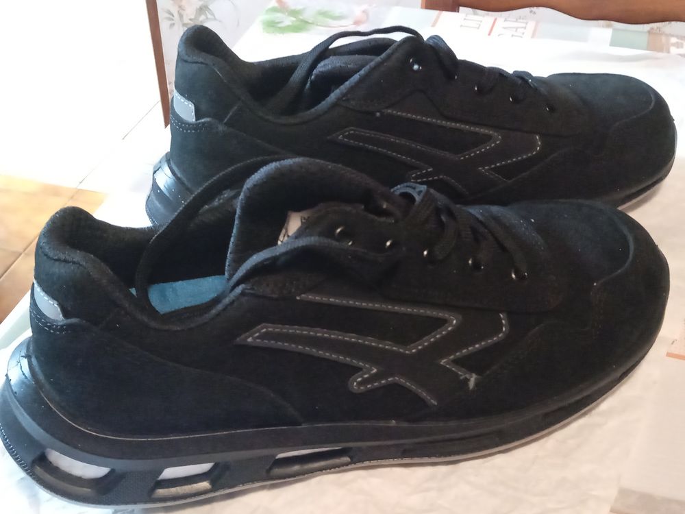 Chaussure de s&eacute;curit&eacute; Chaussures