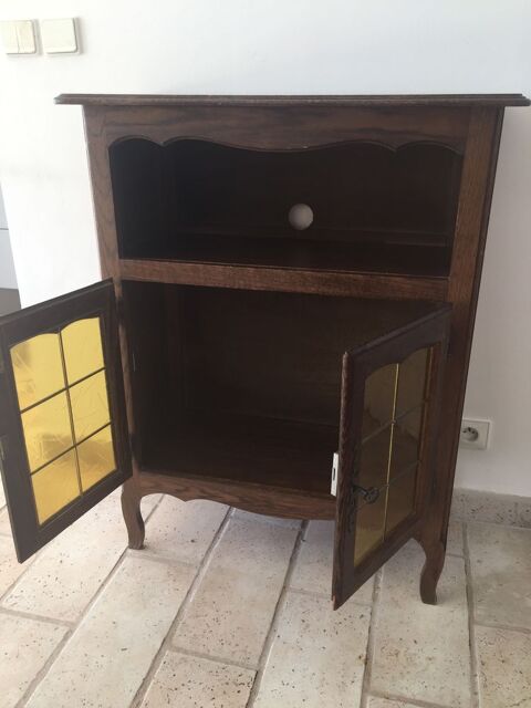 Meuble. 50 Carqueiranne (83)
