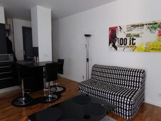  Appartement à louer 2 pièces 38 m²