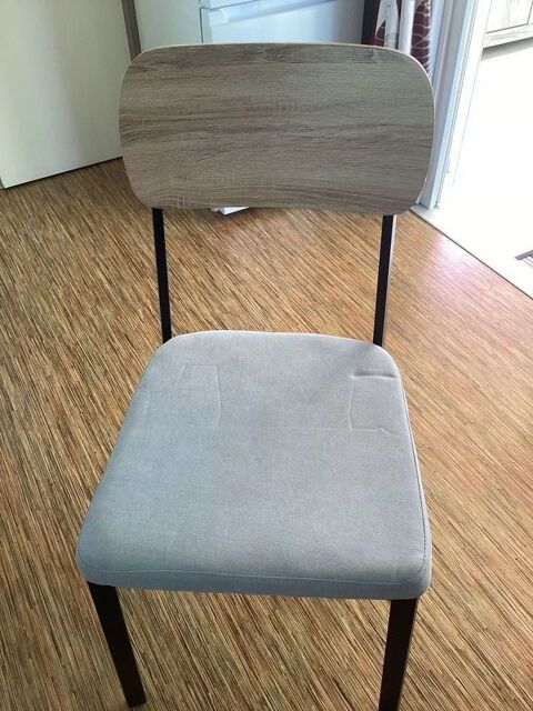 Lot de 4 chaises modernes neuves 50 Villeneuve-sur-Lot (47)