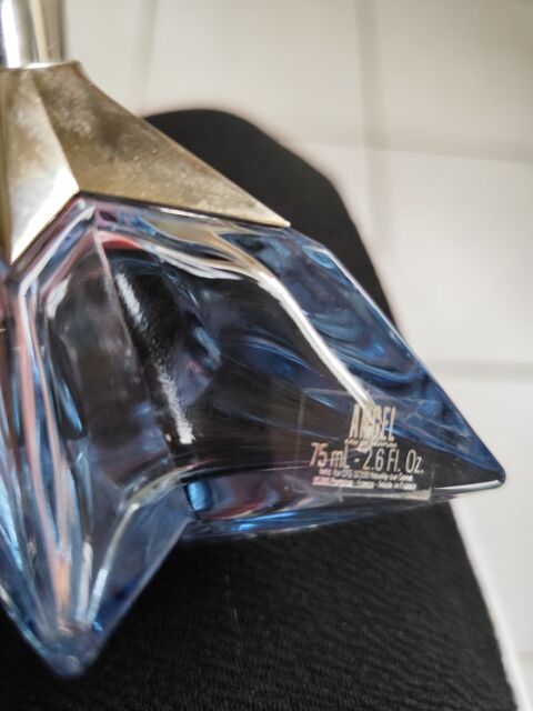 flacon de parfum vide  Angel  Gravit� star  RARE
22 Noyers-Bocage (14)