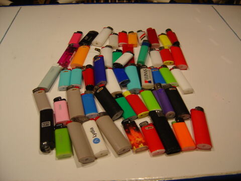 BRIQUETS PUBLICITAIRE   TOUTES  MARQUES  0 Caluire-et-Cuire (69)