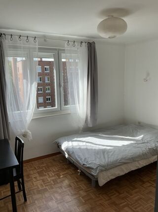  Appartement � vendre 5 pi�ces 75 m�