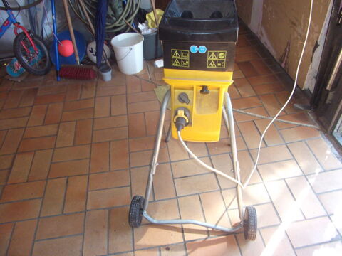broyeur  vgtaux 40 Hettange-Grande (57)