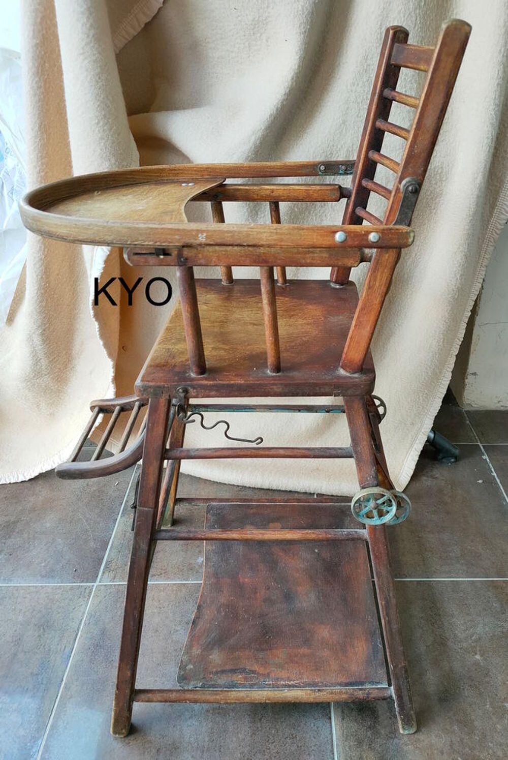 Chaise haute bois b&eacute;b&eacute; vintage ancienne transformable bureau Mobilier enfants