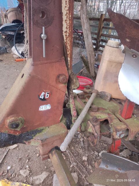 Mat&eacute;riel Agricole / Viticole Mat&eacute;riel Agricole / Viticole 1980 occasion Gri&egrave;ges 01290