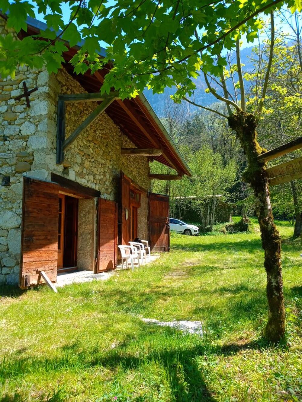   Maison savoyarde  proximit du Lac d' AIGUEBELETTE
Rhne-Alpes, Attignat-Oncin (73610)