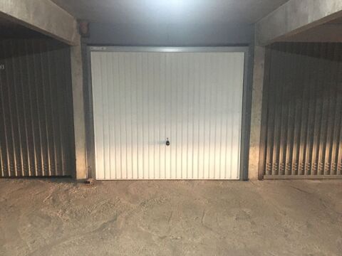  Parking / Garage  louer 13 m
