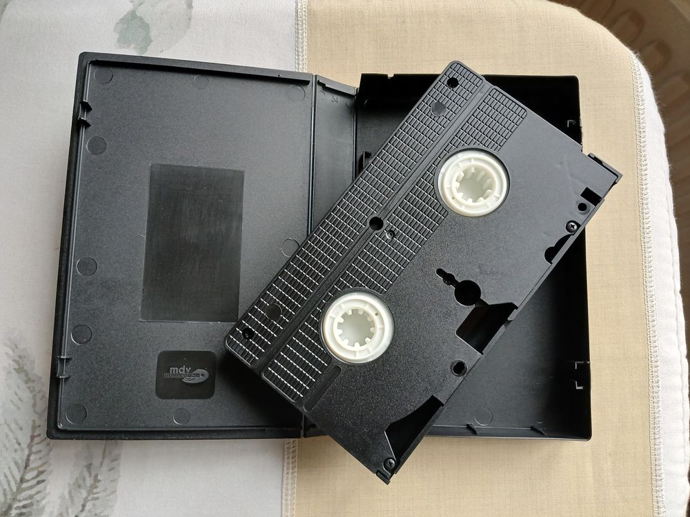 LOT DE 3 CASSETTES K7 COLUCHE &quot;&nbsp;1FAUX&nbsp;&quot; Audio et hifi