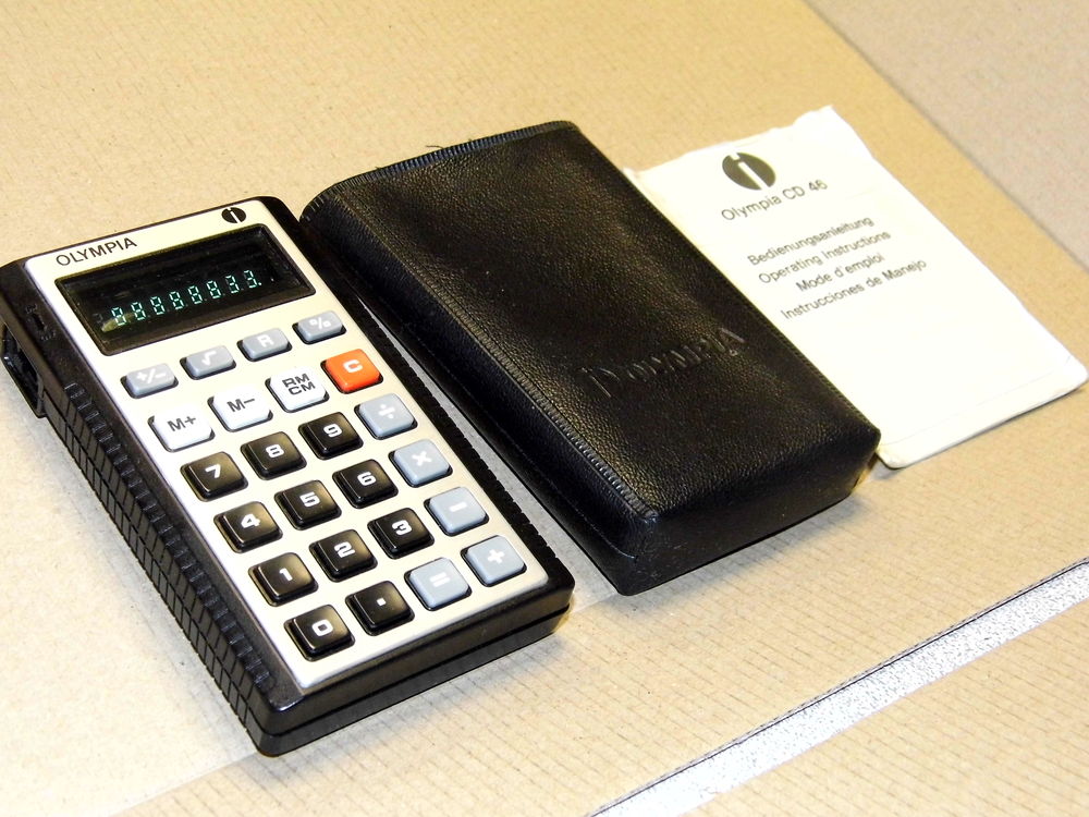 Calculatrice vintage OLYMPIA CD 46 ann&eacute;es 70 fonctionne vintage pocket 
