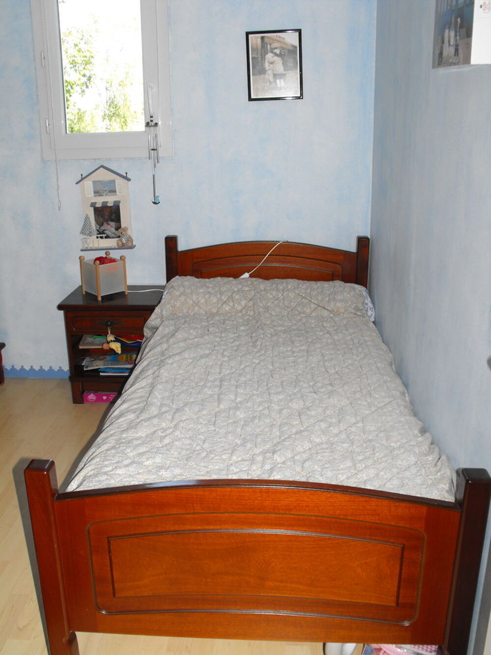 Chambre enfant marque Gauthier - Lit + Chevet + Armoire Meubles