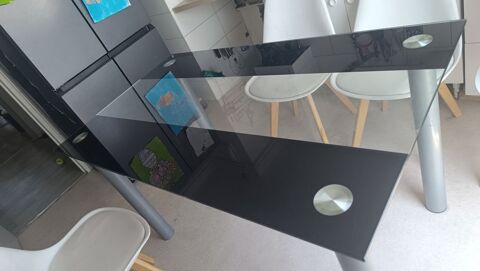 Table en verre 10 Benfeld (67)
