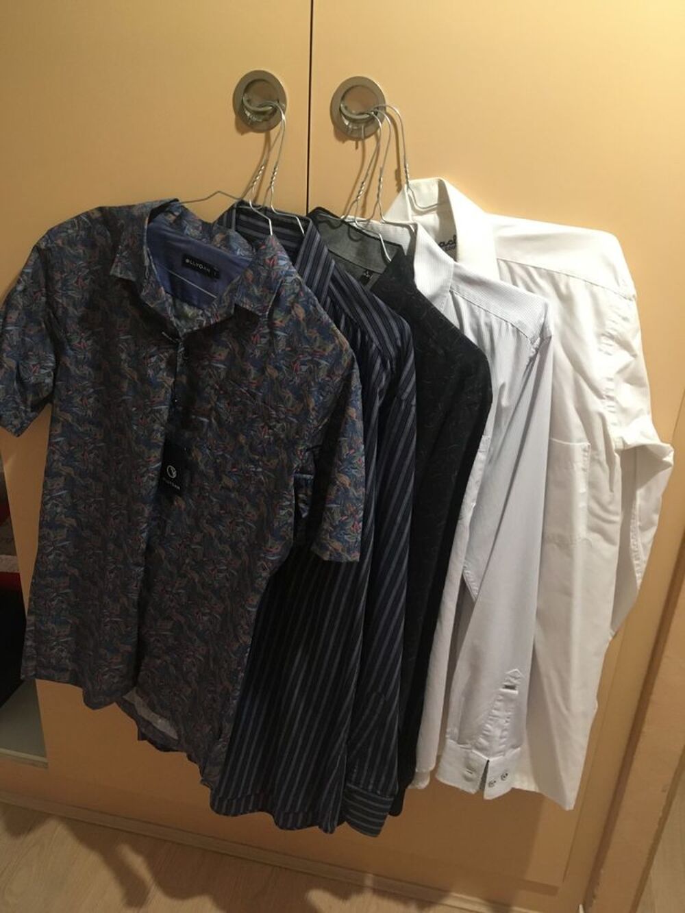46 chemises occasion et neuf Vêtements