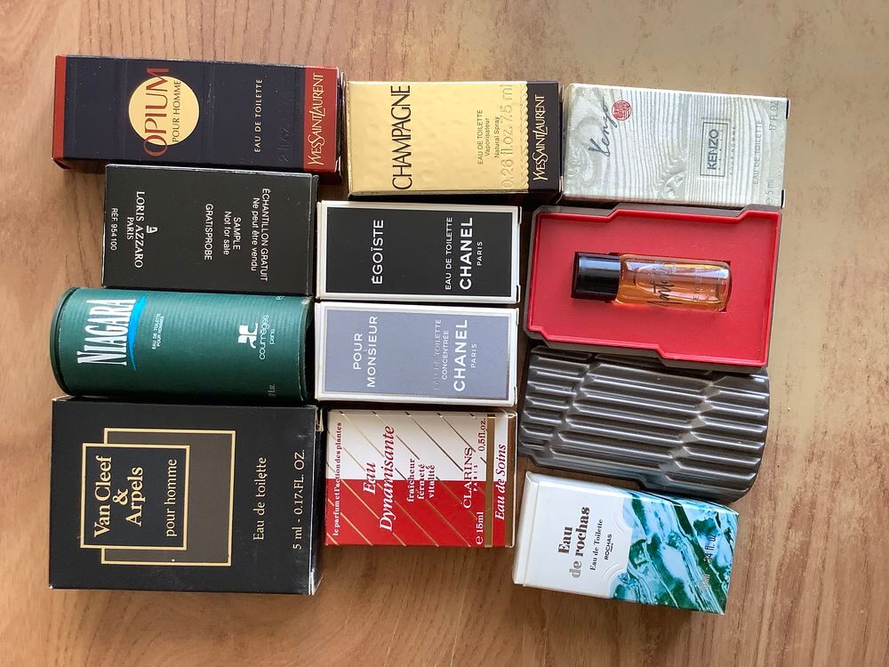 Lot de 11 miniatures parfums 