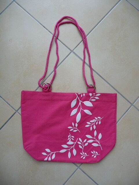 Sac fuchsia motifs feuillages blancs Grande Capacité- NEUF 6 Celles-sur-Belle (79)