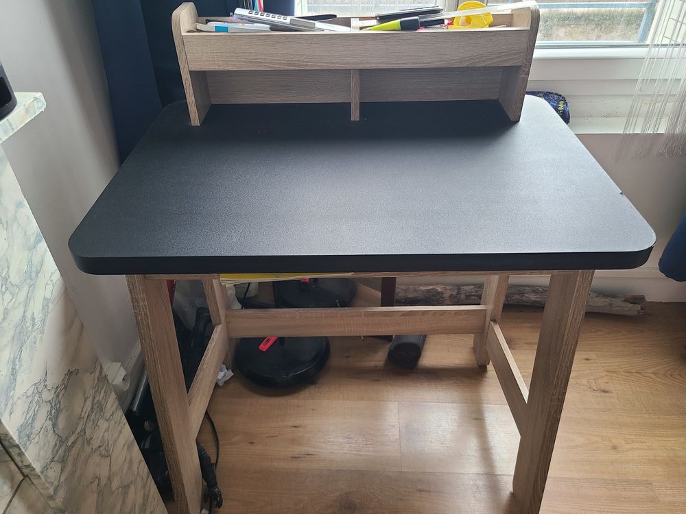 Bureau
Meubles