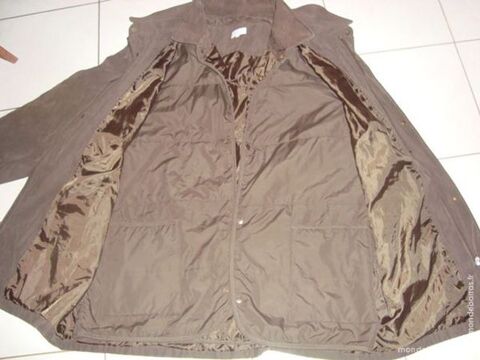 P�RKA EN SUEDINE MARRON Taille XXXL grande taille 20 Saint-Genis-Laval (69)