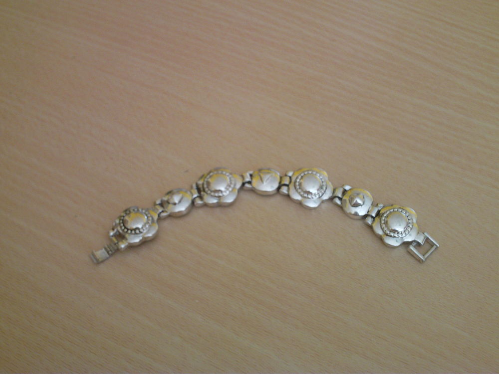 Beau bracelet argent&eacute; ancien N&deg; 735 Bijoux et montres