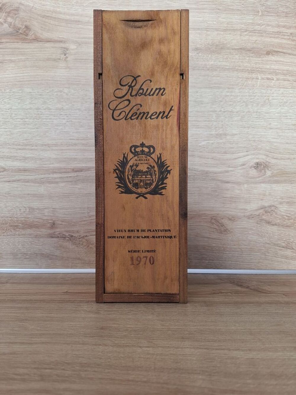 Rhum Cl&eacute;ment hors d'&acirc;ge 1970 