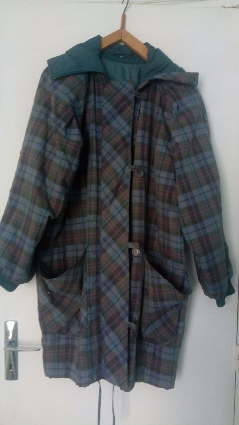 Manteau long �  capuche 20 Thiais (94)