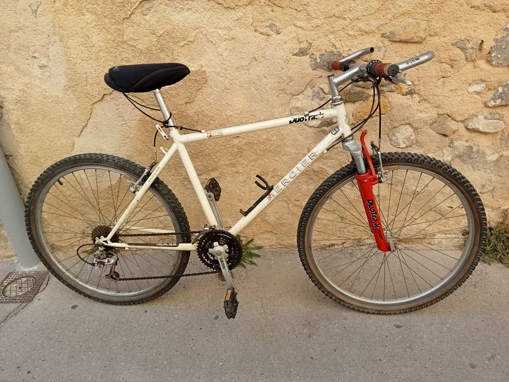 VELO VTT MERCIER Pr LE B ENIN Bijoux et montres