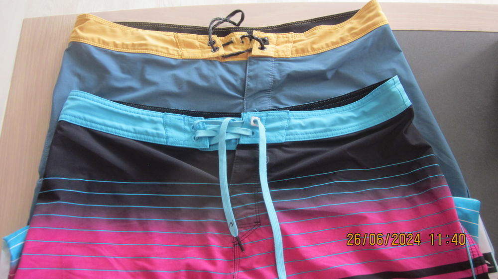 LOT DE 6 SHORTS DE BAIN RIP CURL QUIKSILVER ET ADIDAS T XL Vêtements