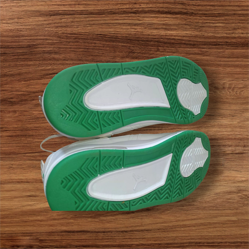 Chaussure neuve sans &eacute;tiquettes sneakers tendance +cadeau Chaussures
