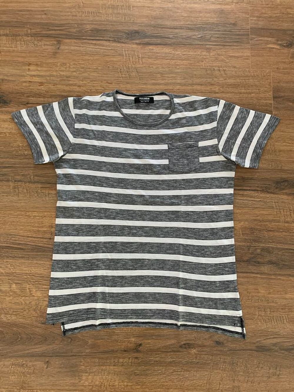 Tee Shirt homme " Pull &amp; bear " Vêtements