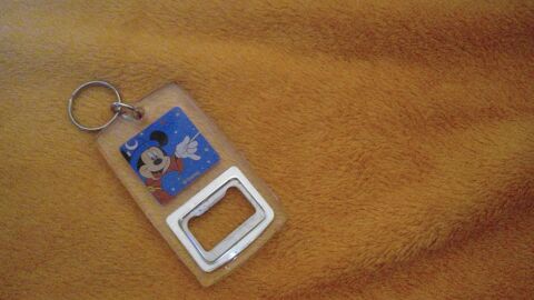 DECAPSULEU PORTE CLE MICKEY 2 Triel-sur-Seine (78)