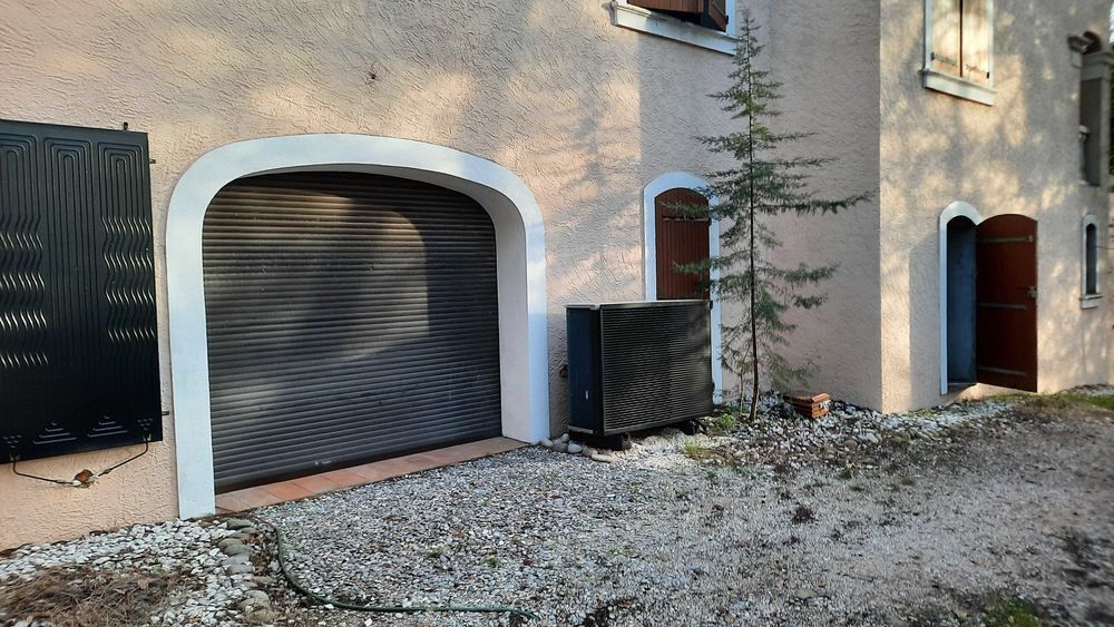 Vente Maison belle demeure 172 m2 sur terrain de 2730m2 proche commodités La seyne-sur-mer