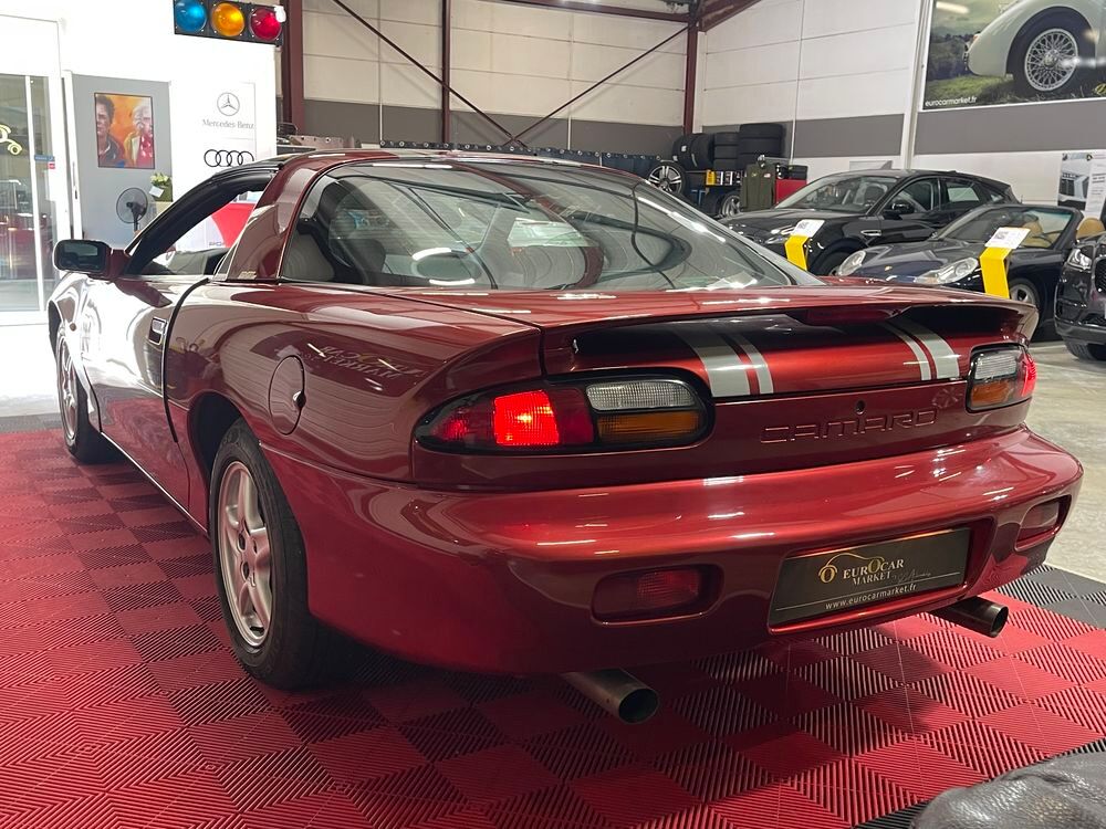 Camaro Coup&eacute; 3.8i V6 A 1999 occasion 33700 M&eacute;rignac
