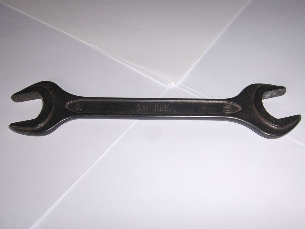 COLLECTOR - Clef plate DIN 895 -- 30 x 32 --- ($)
Bricolage