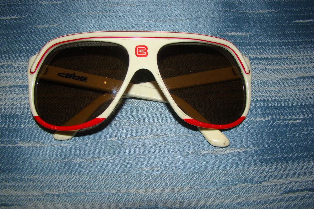 Paire de lunettes de ski C&eacute;b&eacute; vintage ann&eacute;es 1980 Sports